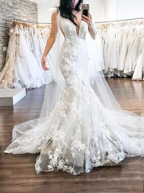 Galia Lahav Wedding Gown G-104 Heritage Bridal Collection Blush Floral Size 40/4